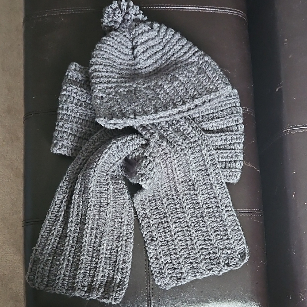 Gray Knit Scarf and Hat Set